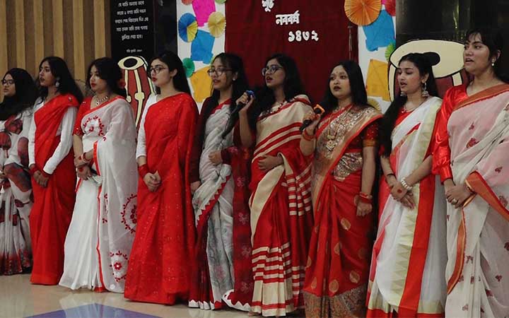 বর্ষবরণ উদযাপন করলো যশোর আদ্-দ্বীন সকিনা মেডিকেল কলেজ ও  নার্সিং ইনস্টিটিউটের শিক্ষক-শিক্ষার্থীরা